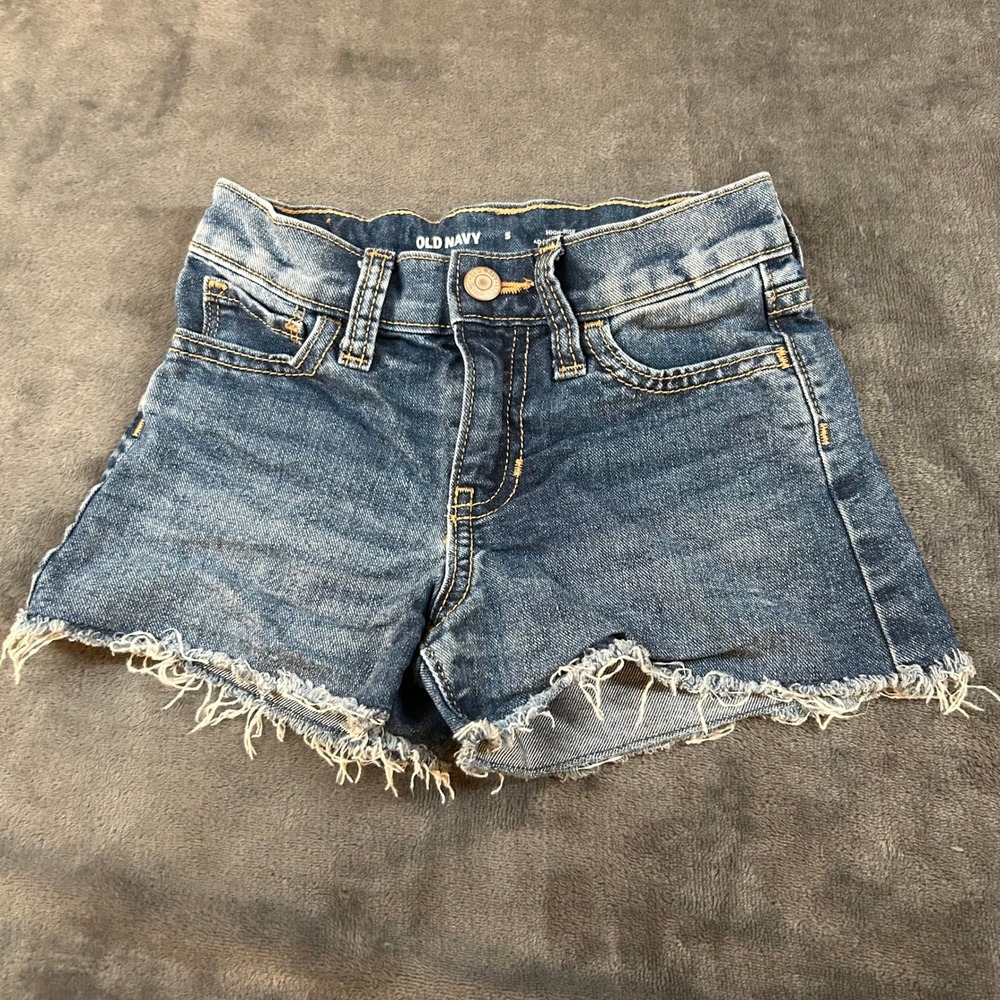 Old Navy Denim Shorts Girls Size 5‎ High-Rise Adjustable Waist Frayed Hem Blue
